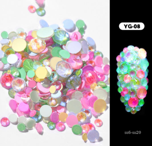 Glow in the dark Diamonds • 5pcs Mix Color