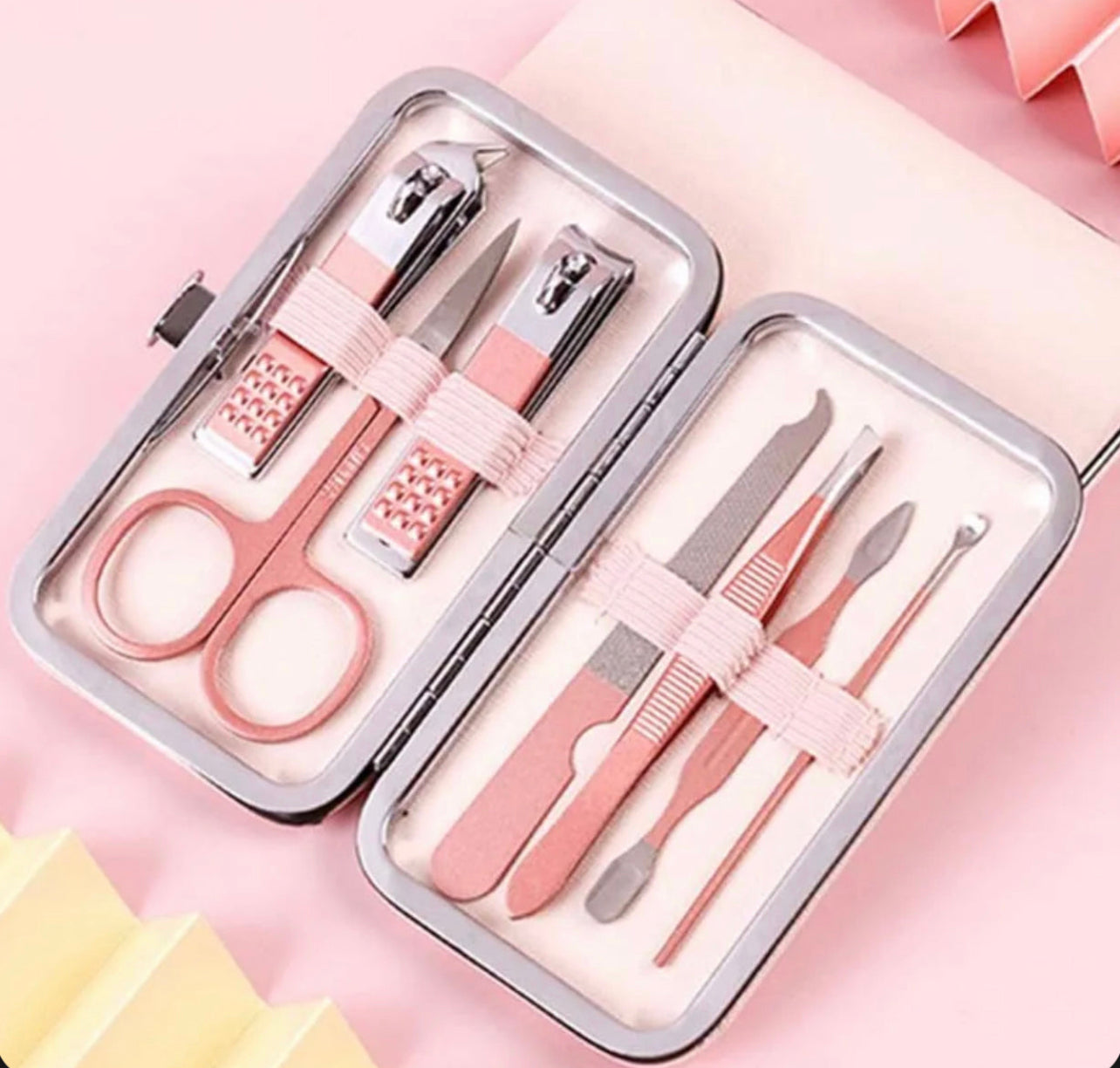 ROSE GOLD NAIL CLIPPER MANICURE SET