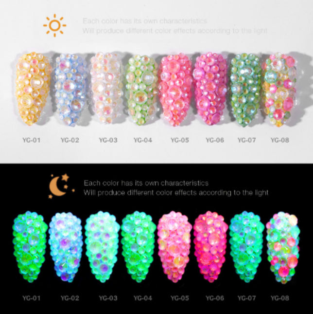 Glow in the dark Diamonds • 5pcs Mix Color
